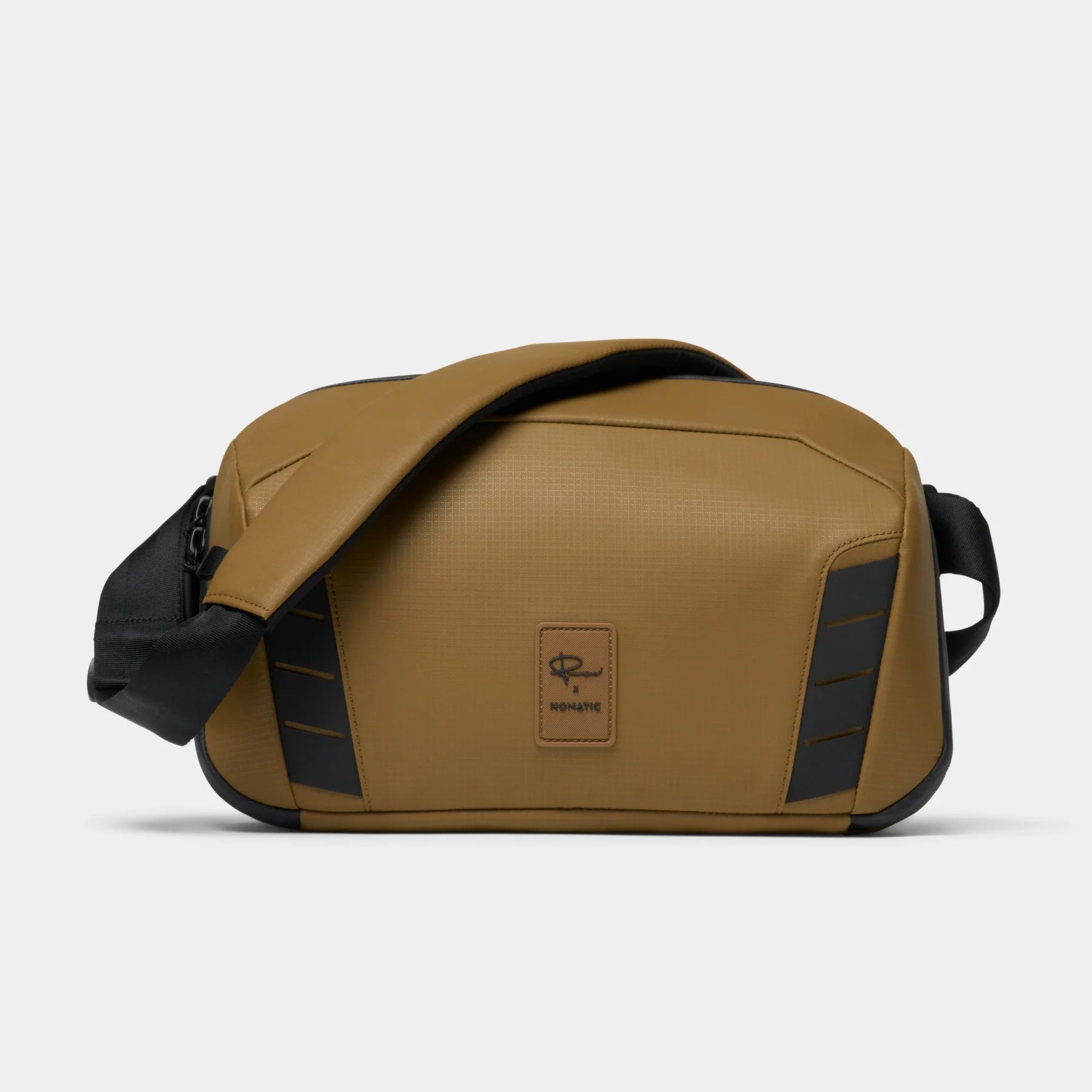 NOMATIC マッキノン スリング MCKINNON SLING 8L NOMATIC McKinnon Camera Sling 8L: Versatile Camera Bag for